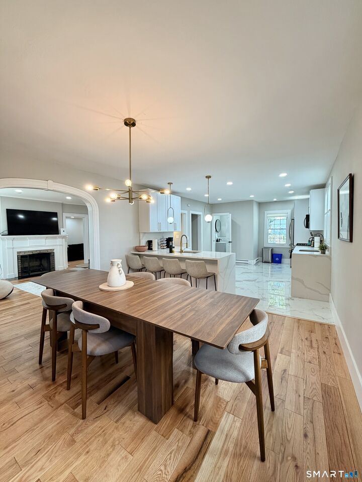 Property Photo: 96 Roydon Road CT 06511
