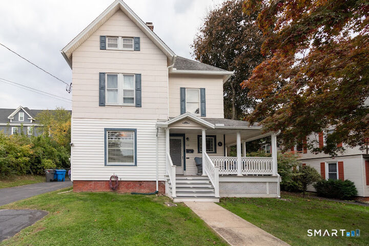 Property Photo:  62 Woodland Street  CT 06010 