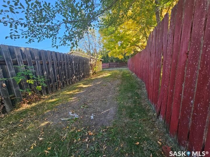 Property Photo:  572 103rd Street  SK S9A 1J7 
