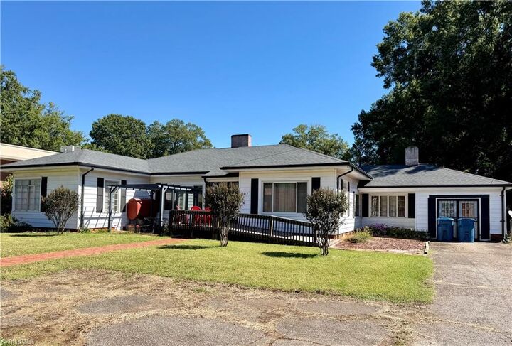 Property Photo: 267 Nc Highway 16 NC 28681