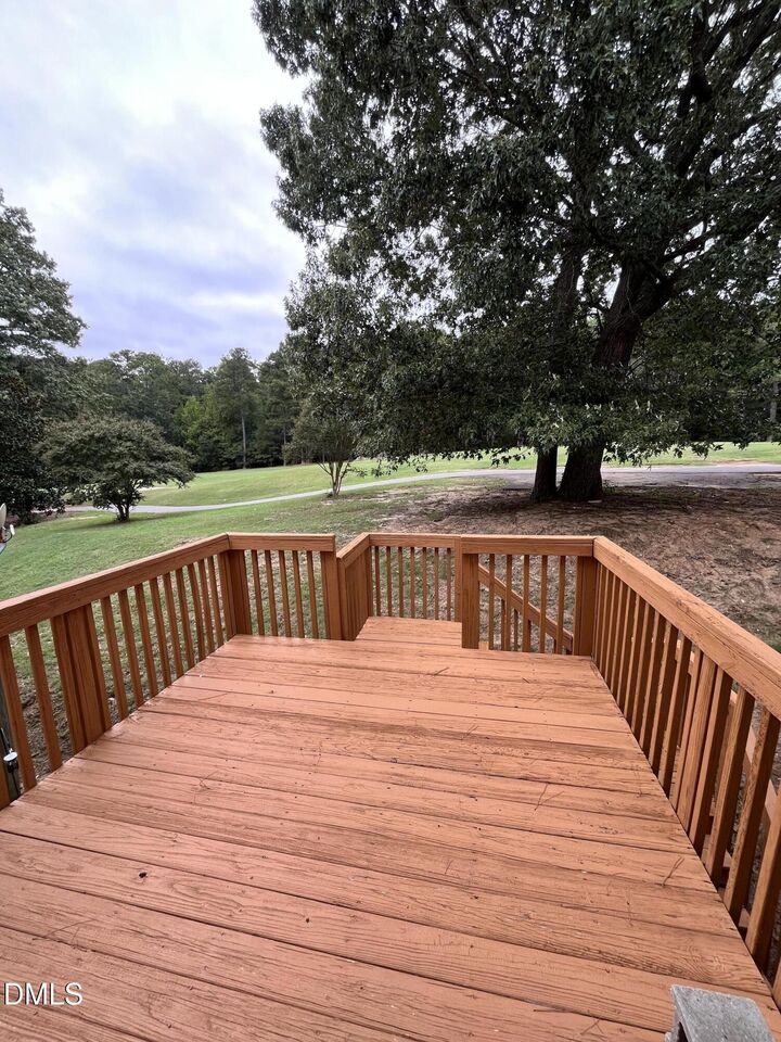 Property Photo:  2212 Persimmon Ridge Drive  NC 27604 