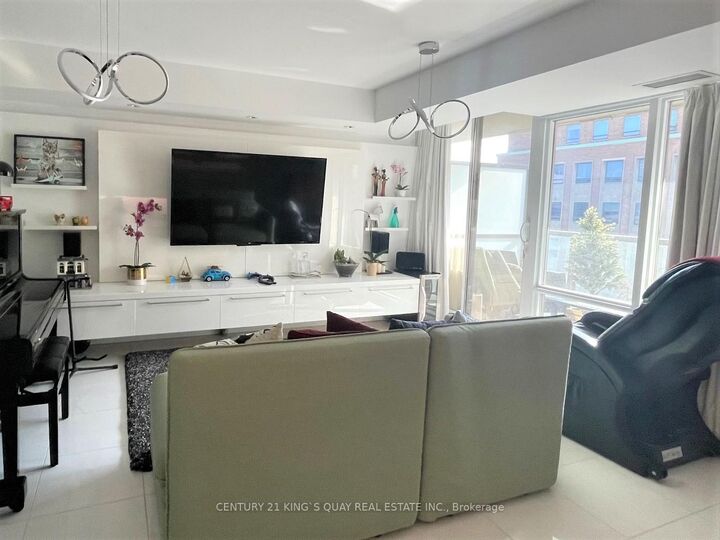 Property Photo:  1 Bedford Road 516  ON M5R 2B5 
