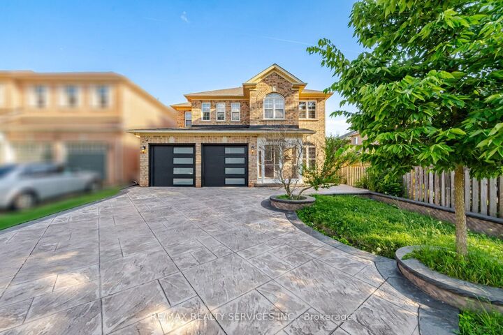 Property Photo:  4 Sunnybrook Crescent  ON L7A 1Y2 
