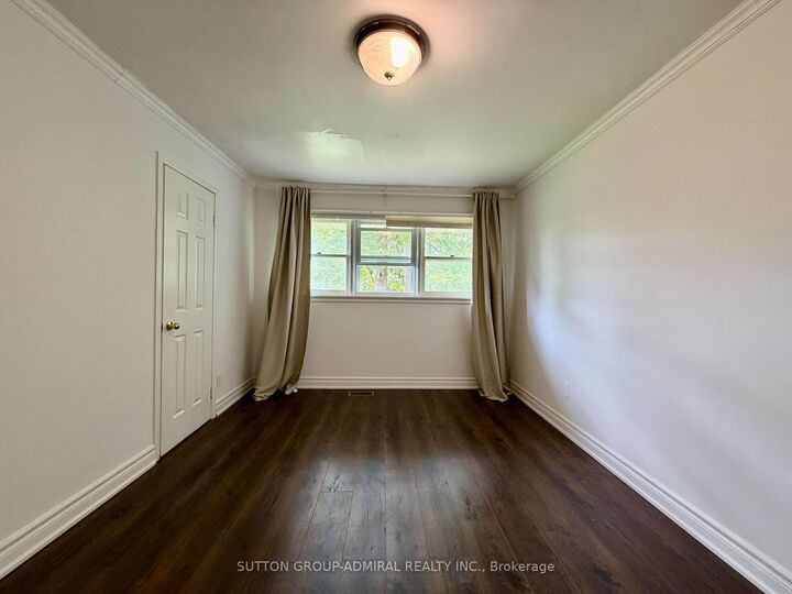 Property Photo:  6 Highhill Drive  ON M1T 1N6 
