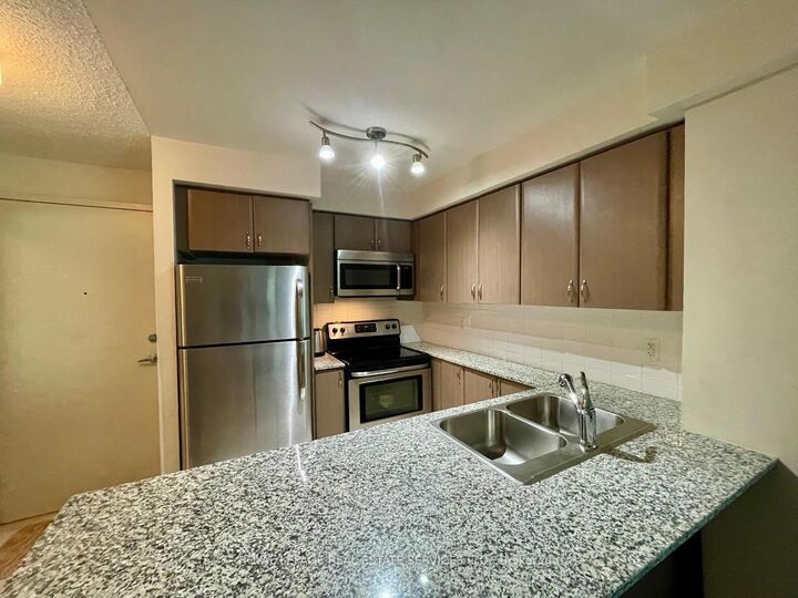 Property Photo: 525 Wilson Avenue 340 ON M3H 0A7