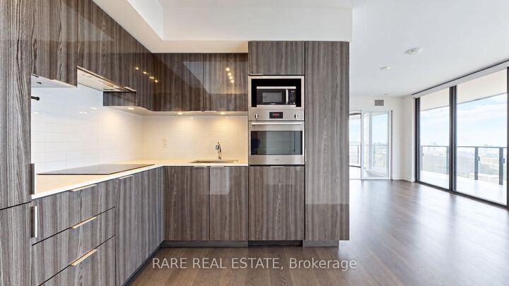 Property Photo:  11 Wellesley Street W 3805  ON M4Y 0G4 