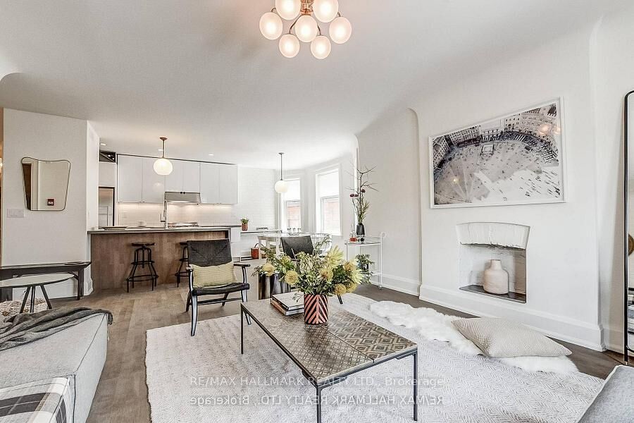 Property Photo:  795 College Street 2B  ON M6G 1C7 