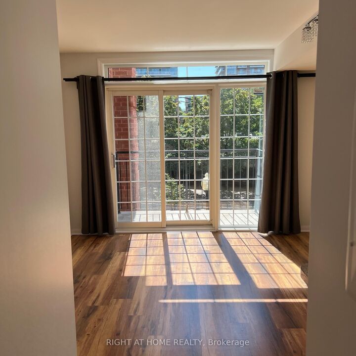 Property Photo:  64 Douro Street 255  ON M6K 3N4 