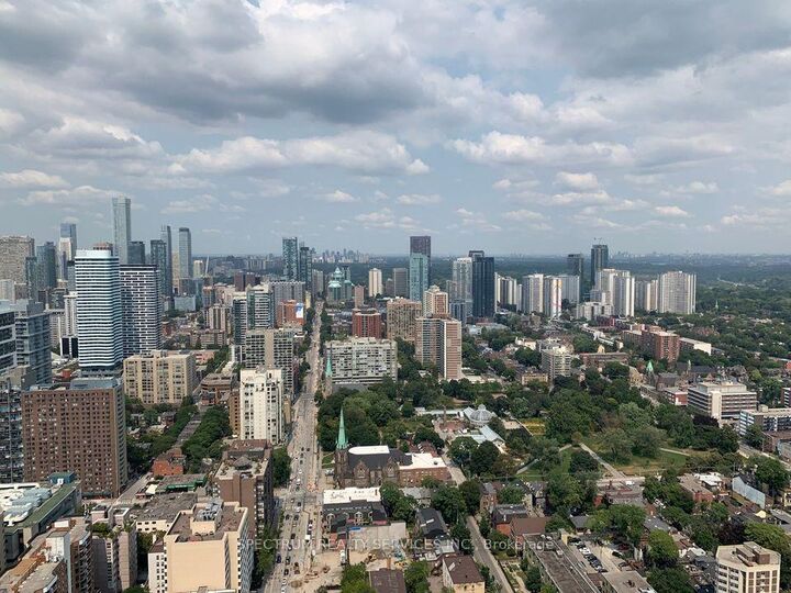 Property Photo: 251 Jarvis Street 5010 ON M5B 0C3