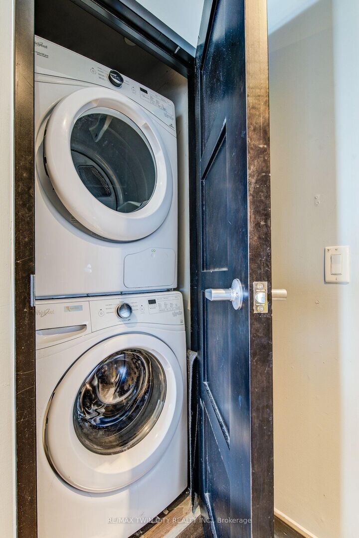 Property Photo:  330 Phillip Street S704  ON N2L 2W9 