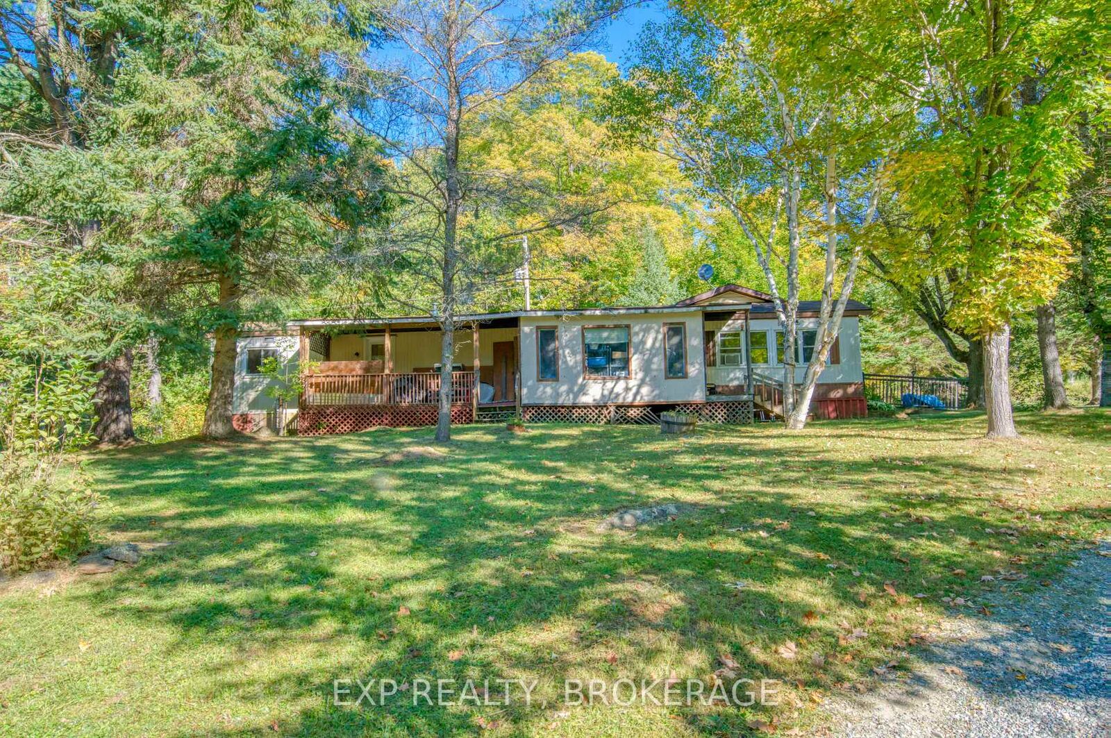 Property Photo:  4050 Elphin Maberly Road  ON K0H 2K0 