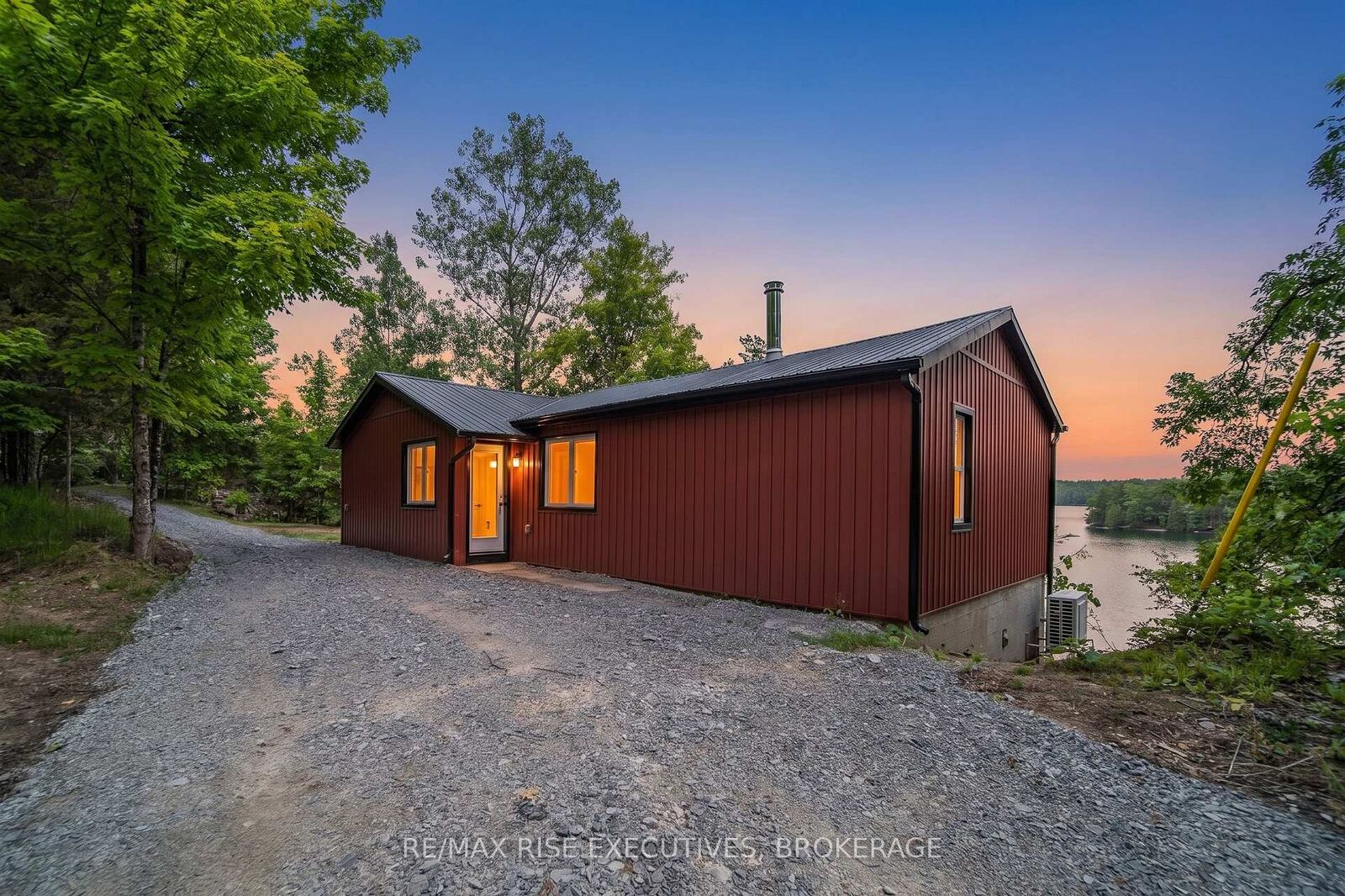 Property Photo:  1040 Buckhorn Lane  ON K0H 2L0 