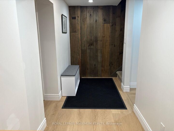 Property Photo:  18 Richland Crescent  ON M9C 4C7 