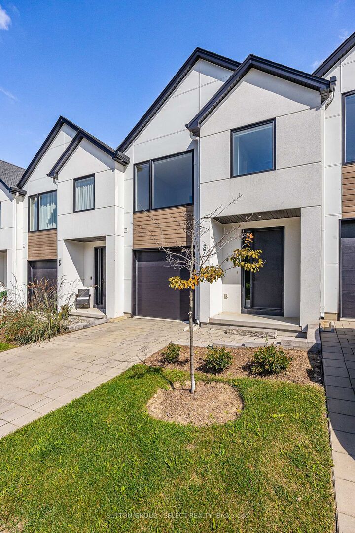 Property Photo:  1965 Upperpoint Gate 37  ON N6K 0L2 