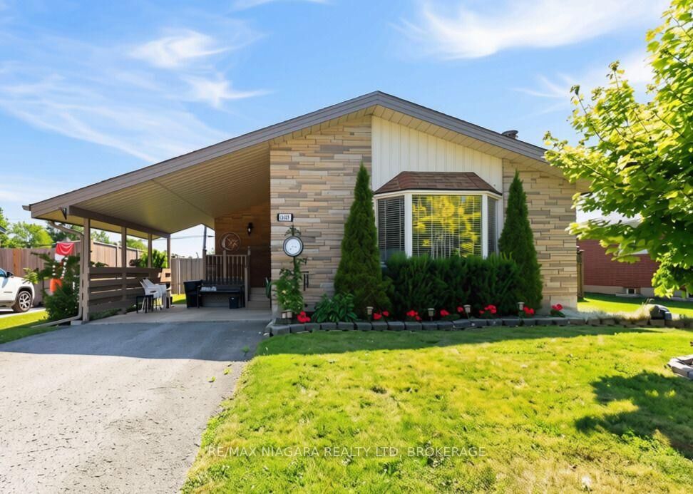 Property Photo:  8689 Furlong Avenue  ON L2G 6W9 