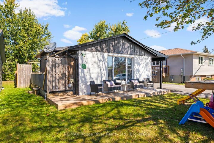 Property Photo:  68 Coyle Crescent  ON K0L 2H0 