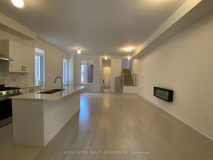 Property Photo:  39 Mindanao Avenue  ON L6C 3E1 