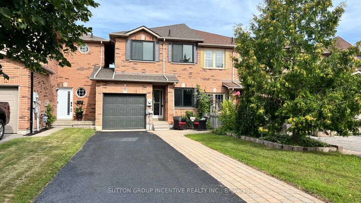 Property Photo:  15 Bruce Crescent  ON L4N 8T8 