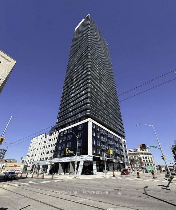 Property Photo:  30 Francis Street S 905  ON N2G 1H7 