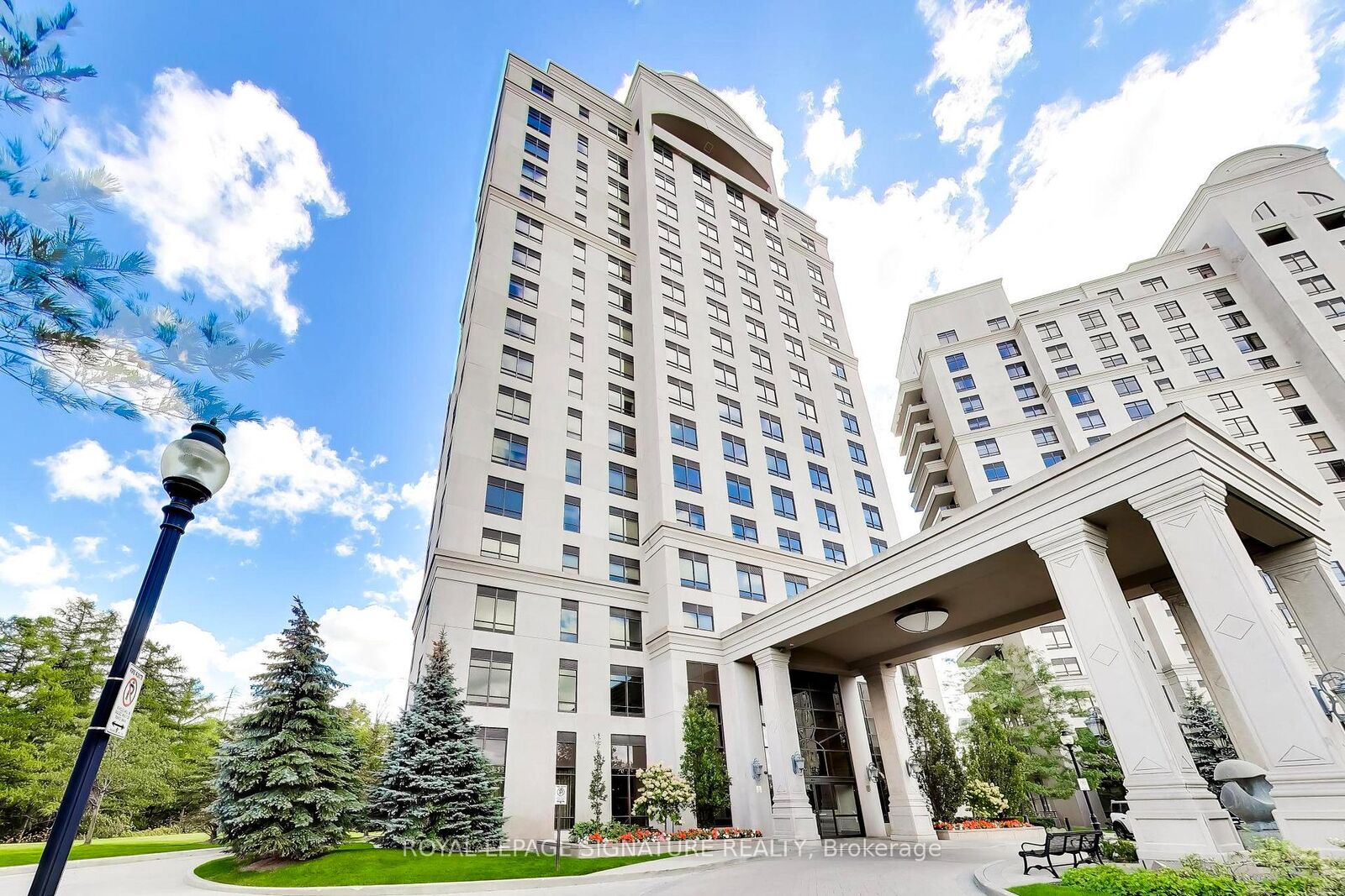 Property Photo:  9255 Jane Street 1709  ON L6A 0K1 