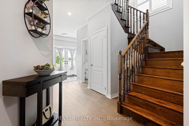 Property Photo:  409 Tansley Street  ON L9V 2S6 