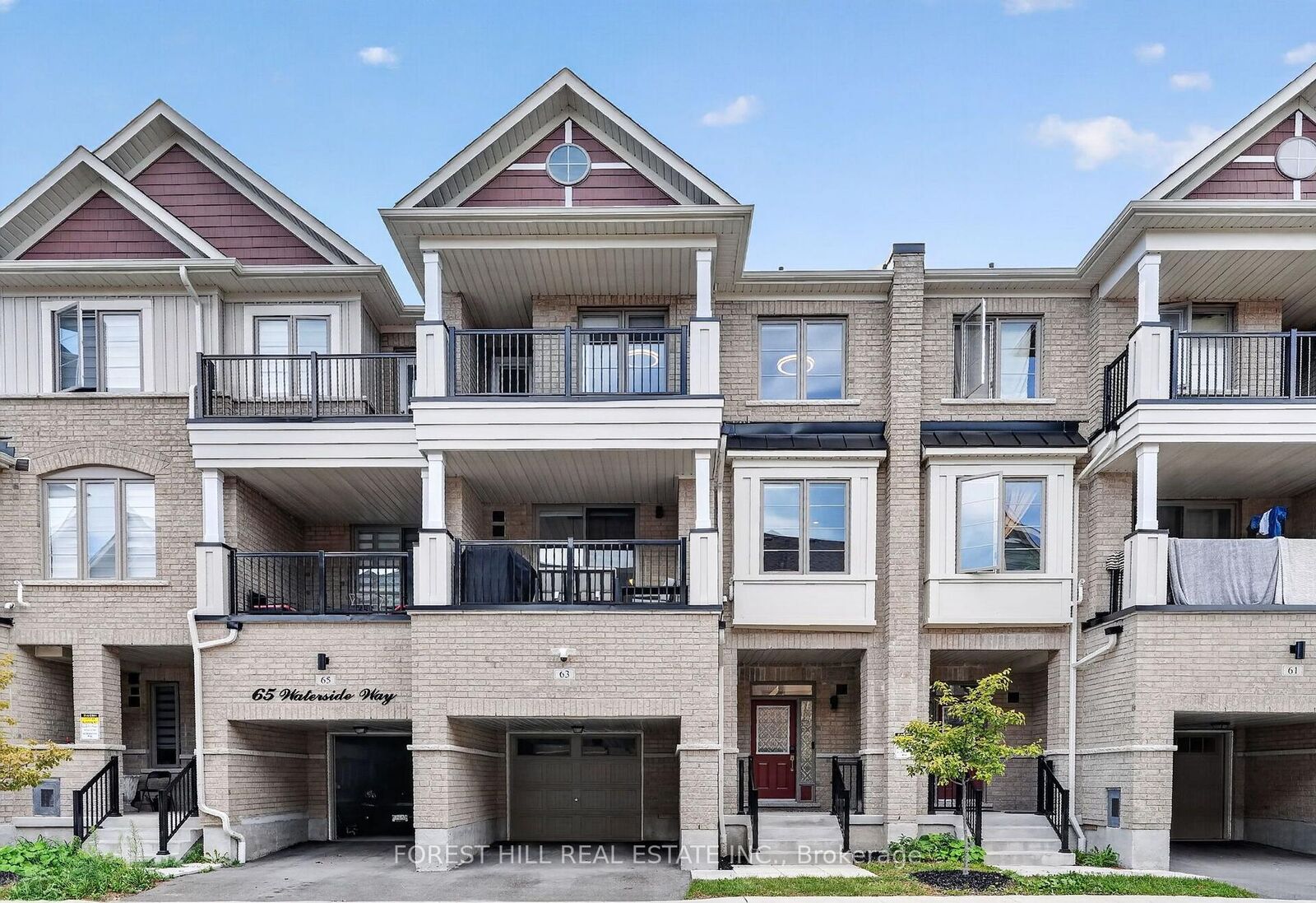 Property Photo:  63 Waterside Way  ON L1N 1B3 