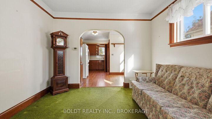 Property Photo:  86 Rykert Street  ON L2S 1Z6 