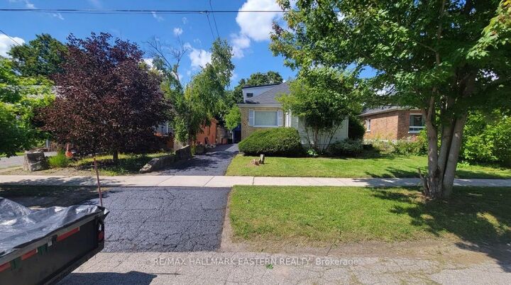 Property Photo:  599 Donegal Street  ON K9H 4M3 