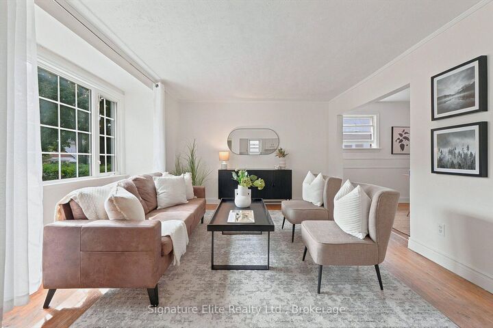 Property Photo:  76 Harewood Avenue  ON M1M 2R3 