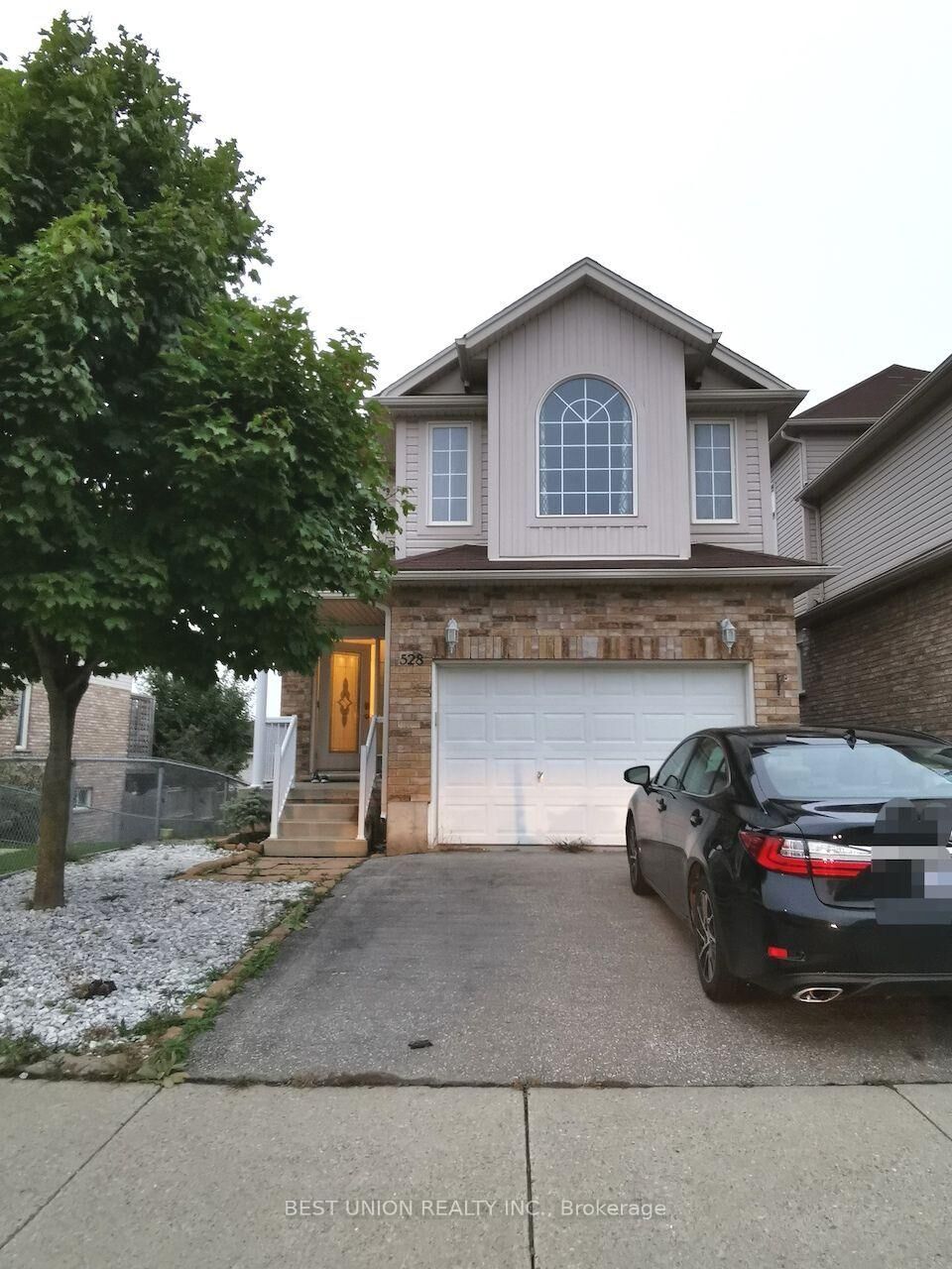 Property Photo:  528 Activa Avenue  ON N2E 4C2 