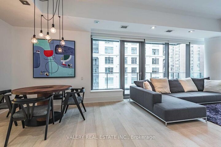 Property Photo:  77 Charles Street W 602  ON M5S 0B2 