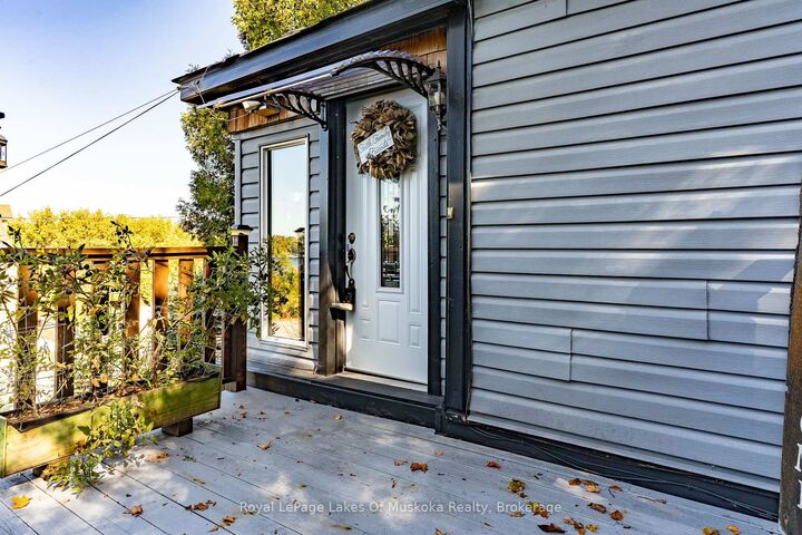 Property Photo:  47 Main Street W  ON P1H 1W9 