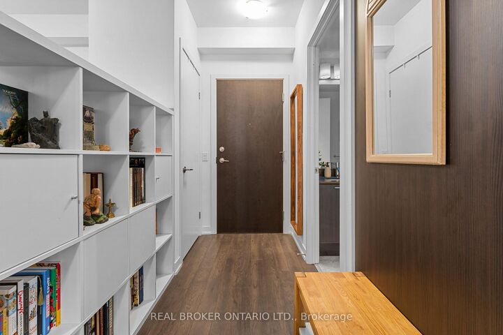 Property Photo:  10 Park Lawn Road 405  ON M8V 0H9 