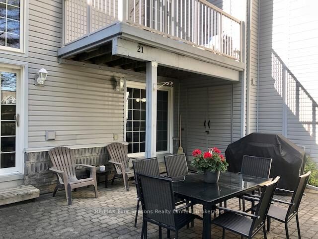 Property Photo:  146 Settlers Way 21  ON L9Y 0N9 