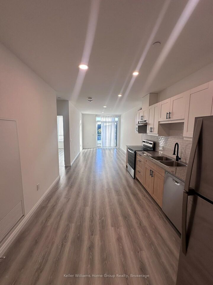 Property Photo:  191 Elmira Road S Ph10  ON N1K 0E5 