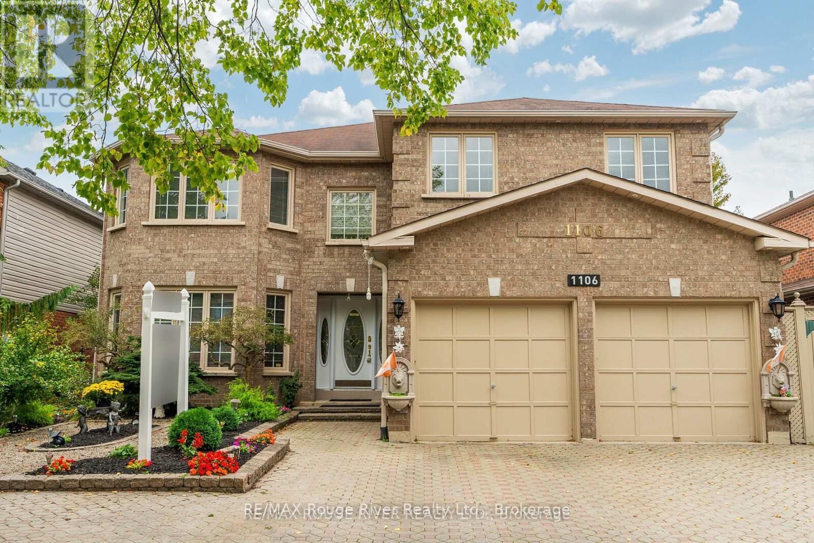 Property Photo:  1106 Ridge Valley Drive  ON L1K 2E2 