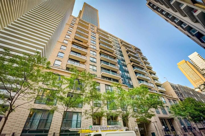 Property Photo:  35 Hayden Street 2504  ON M4Y 3C3 