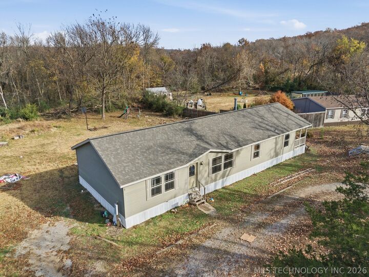 Property Photo:  19075 E Timber Trail  OK 74019 