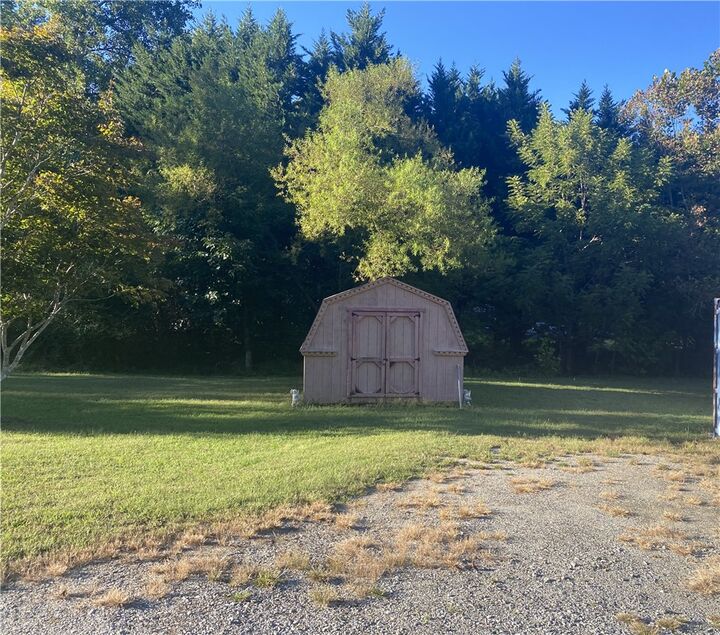 Property Photo:  606 Beaver Dam Road  SC 29661 