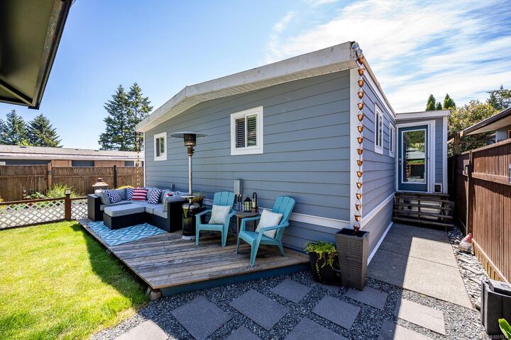 Property Photo:  2102 Stadacona Dr  BC V9M 3P7 