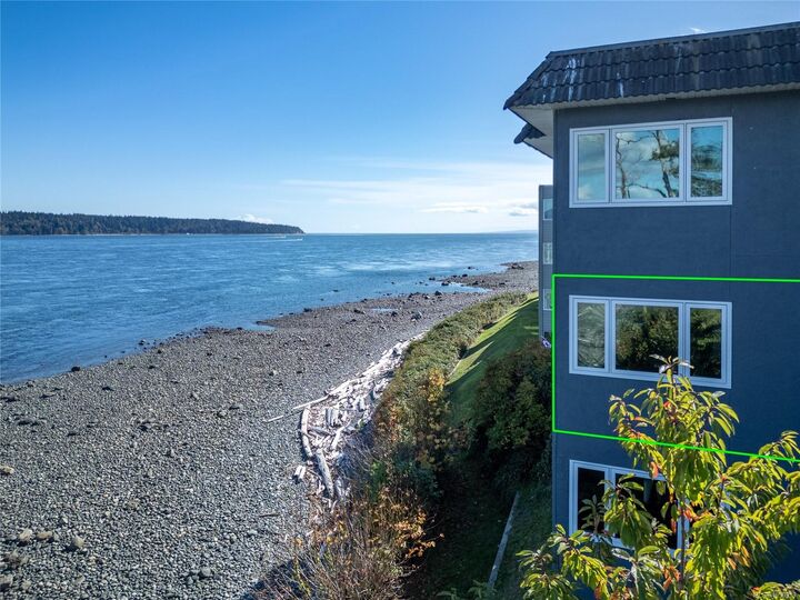 Property Photo:  553 Island Hwy N #3  BC V9W 2B9 