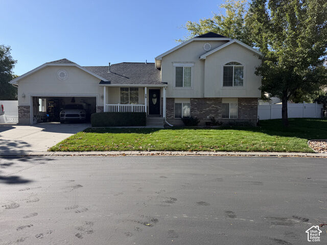 Property Photo: 29 E Redwing Ct N UT 84045