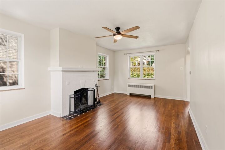 Property Photo: 284 Jonquil Pl PA 15228
