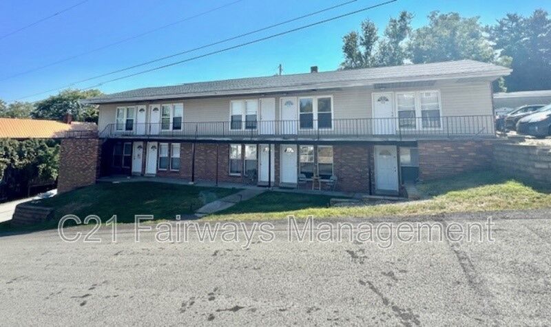 Property Photo: 616 Union St PA 15419