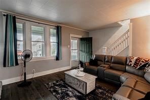 Property Photo:  927 Roup Ave  PA 15014 