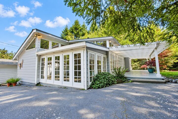Property Photo:  44111 Johnson Park Road  CA 95420 