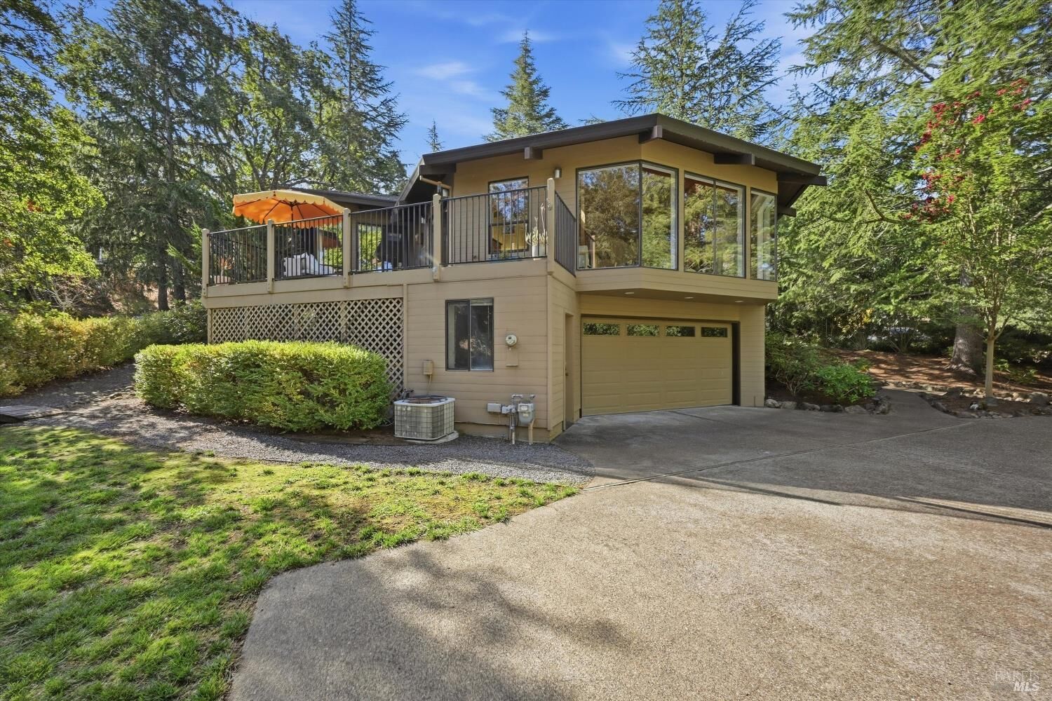 Property Photo: 650 Wild Oak Drive CA 95409
