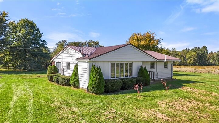 Property Photo:  2405 Altay Road  NY 14878 
