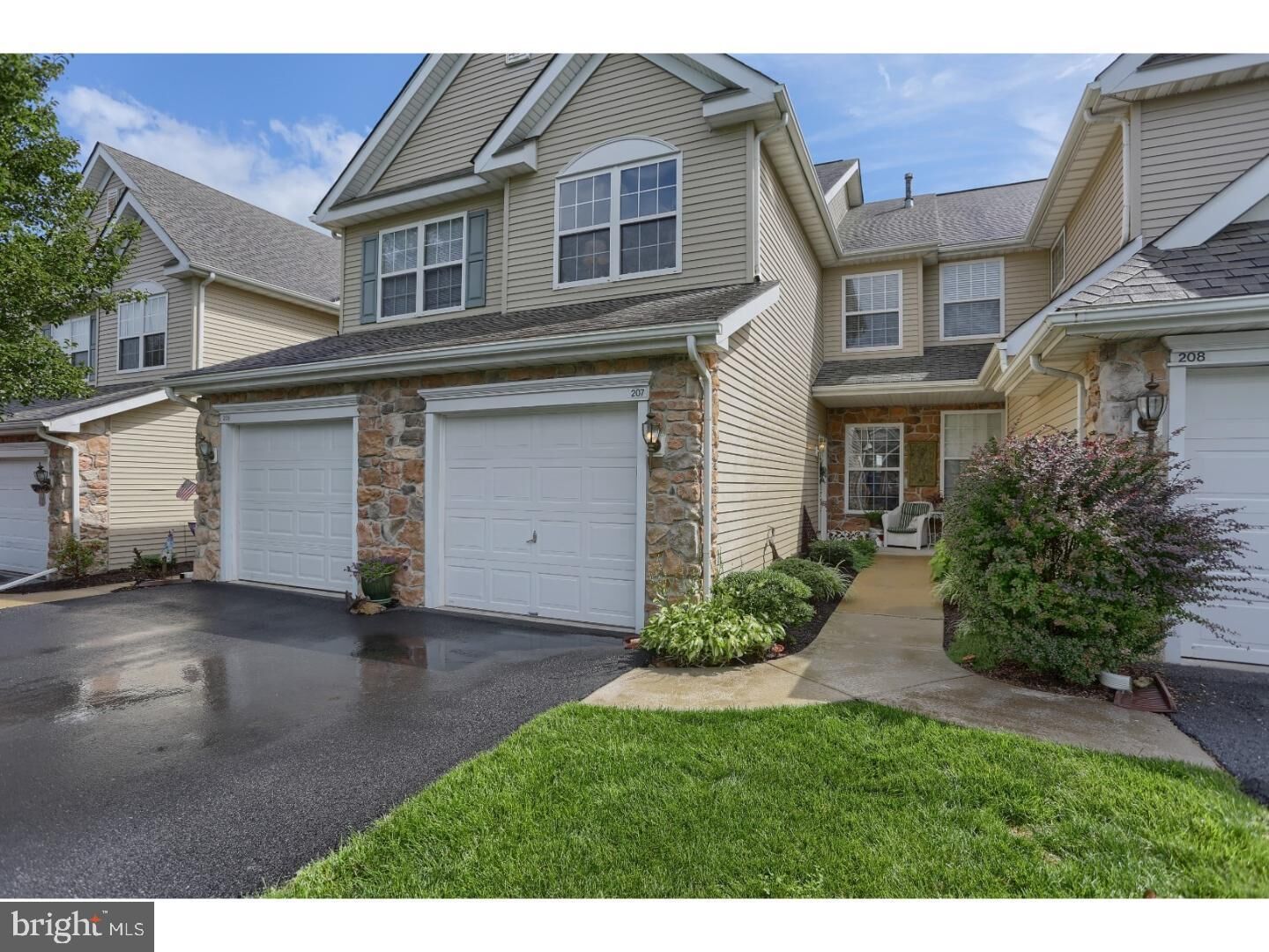 Property Photo:  207 Laurel Court  PA 19543 