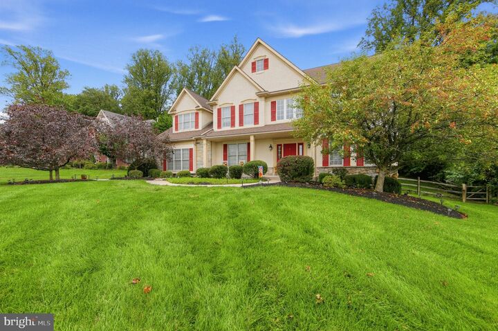 Property Photo:  2 Roosevelt Circle  PA 19335 